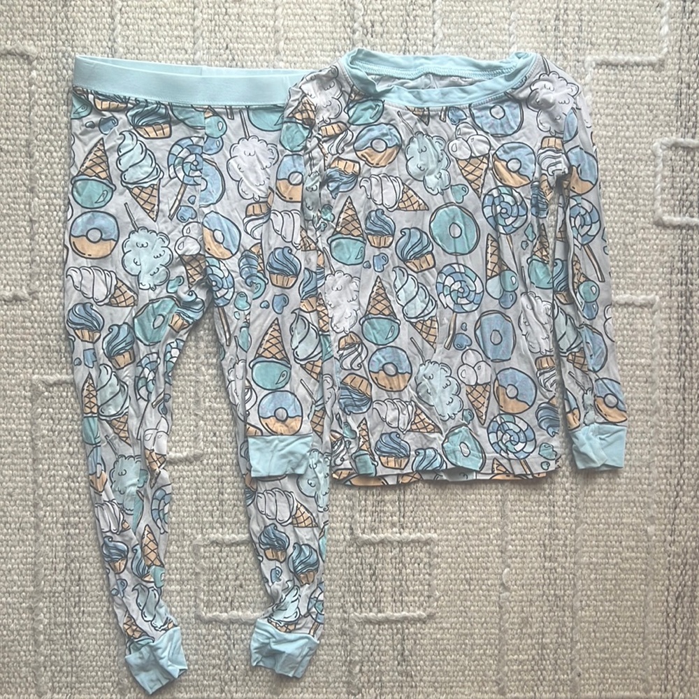 Little sleepies 3t perfect